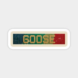 Goose - RETRO COLOR - VINTAGE Magnet