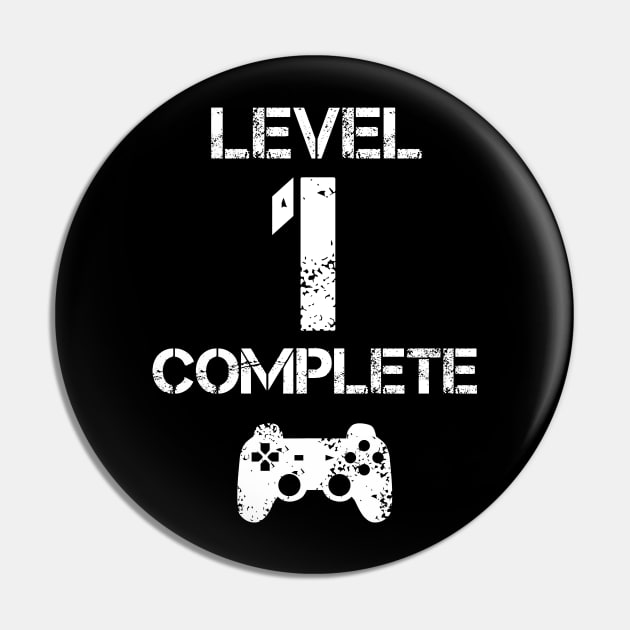Level 1 Complete T-Shirt - Celebrate 1st Wedding - Gift Pin by Ilyashop