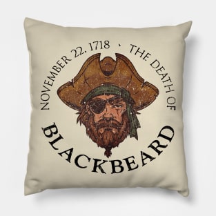 MEMORIES OF THE PIRATE CAPTAIN OLD Pillow