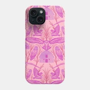 Owls hunting  - pink Phone Case