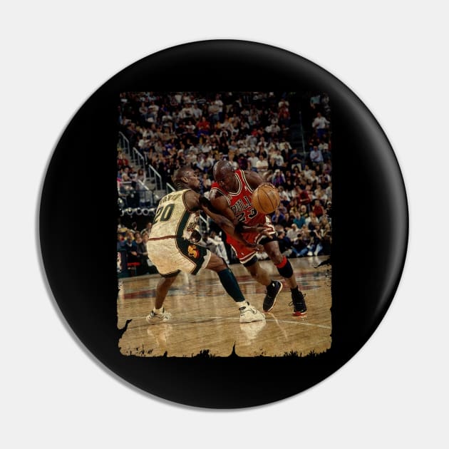 Michael Jordan vs Gary Payton in The 1996 NBA Finals Pin by Wendyshopart