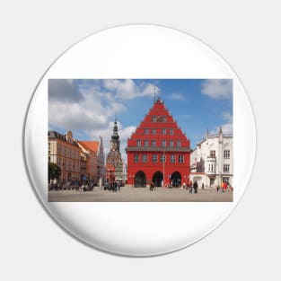 Greifswald market square; City Hall; Cathedral; Greifswald Pin