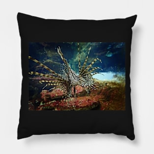 THE LION FISH IN ALL IT'S GLORY ON THE REEF DESIGN Pillow