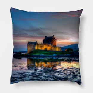 Eilean Donan Castle, Scotland Pillow