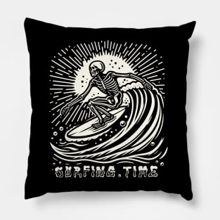 Surfing time Pillow