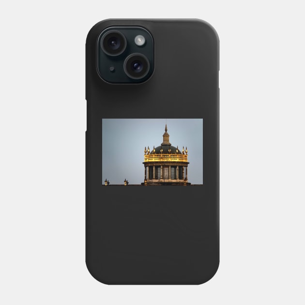 Coucher de soleil sur un monument de Guadalajara Phone Case by franck380