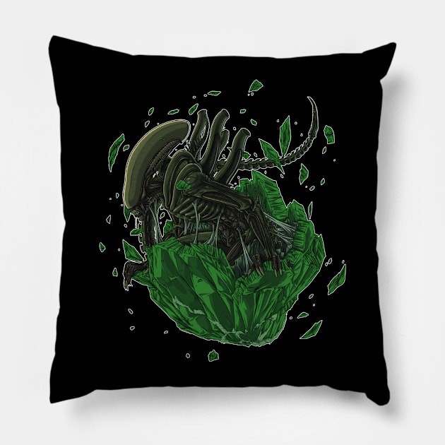 XENOMORPH Pillow by Predaguy