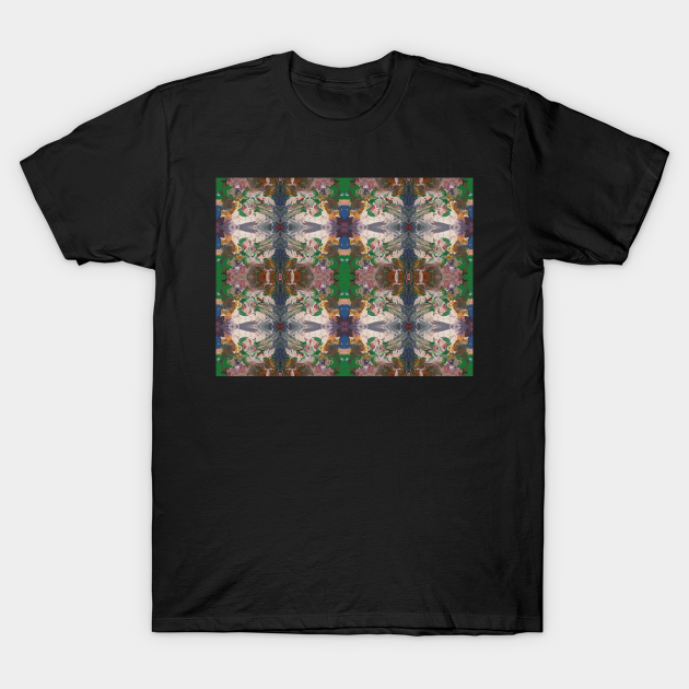 Disover Abstract Pattern 6 - Landscape Orientation - Abstract Geometric Design - T-Shirt