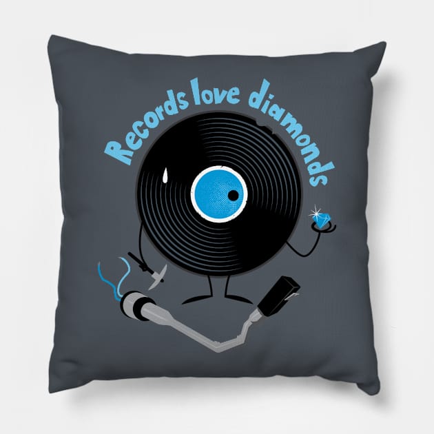 Records love diamonds Pillow by zilone