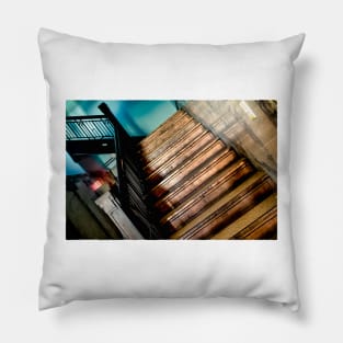 Stairs Tilt 2 Pillow