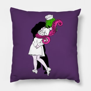 Hook Up At Area 51 Pillow