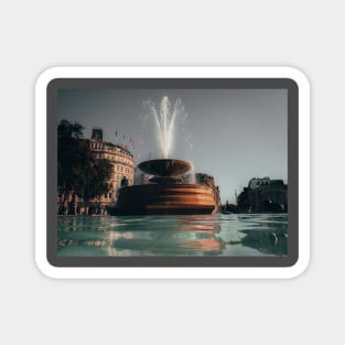 Trafalgar Square Fountain - London Magnet