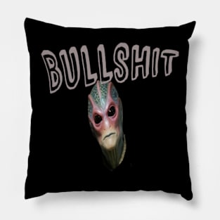 angry alien t shirt Pillow