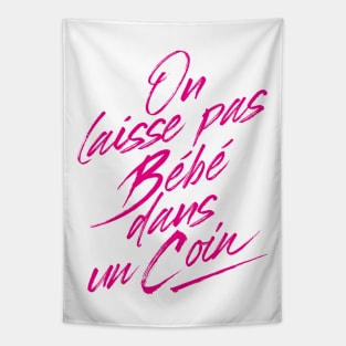 dans un coin blanc Tapestry