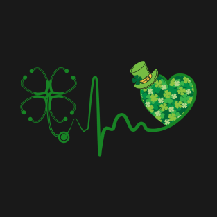 Nurse St Patricks Day Stethoscope Heartbeat Clover Nurses T-Shirt