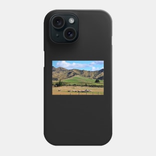 Nouvelle Zélande, sur la route de Te Anau à Dunedin Phone Case