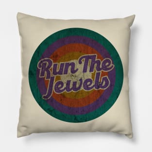 Run The Jewels - Retro Circle - DESIGN -  Vintage Pillow