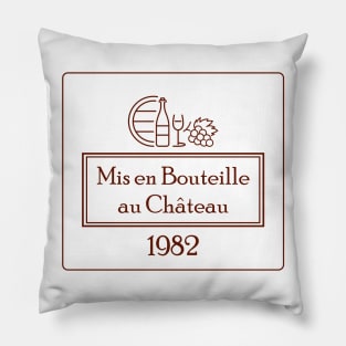 red wine connoisseur Pillow