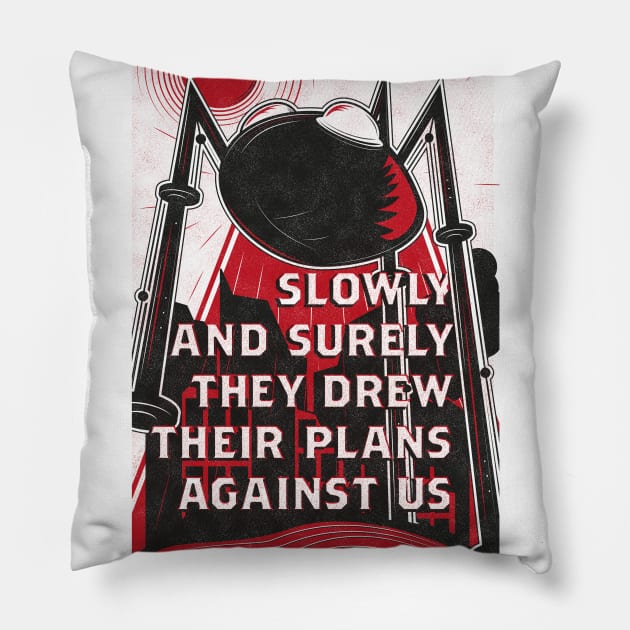 War of the Worlds - On the eve of war Pillow by the50ftsnail