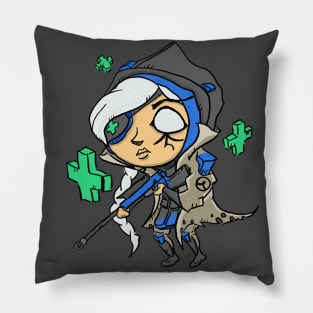 Old lady warrior Pillow