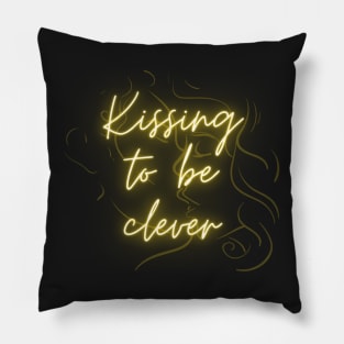 Kissing to be clever Pillow