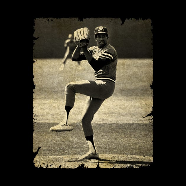 Dave Winfield Pitching For The University of Minnesota in The, 1973 College World Series by SOEKAMPTI