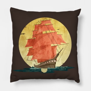 Sale the seas Pillow