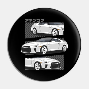 Nissan GT-R r35 Pin