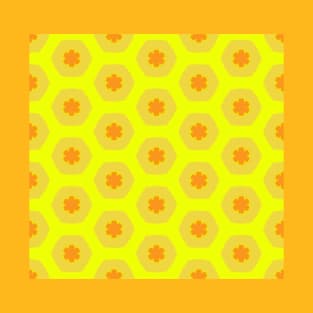 Retro classic 1960s, yellow and orange flower pattern T-Shirt