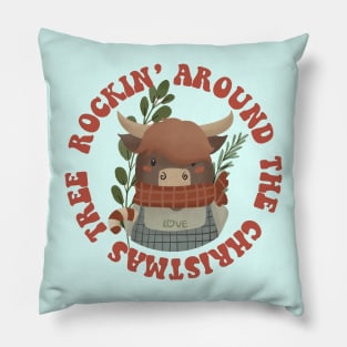 A Highland Cow Stays In The Circle Pillow