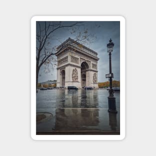 Arc de triomphe in Paris Magnet