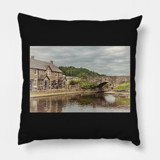 The Canal Basin At Brecon Pillow