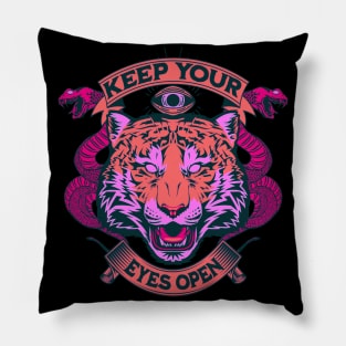 Keep your eyes open Pillow