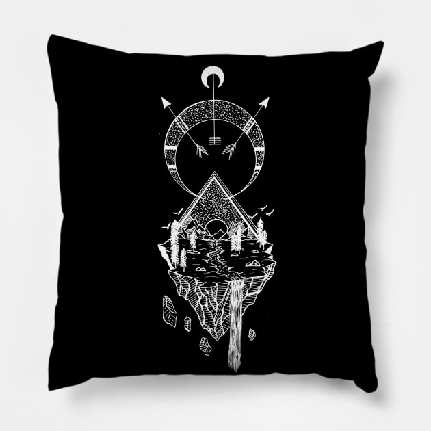 WICCA MOON, INVERTED MOON, THE PORTAL Pillow by RENAN1989
