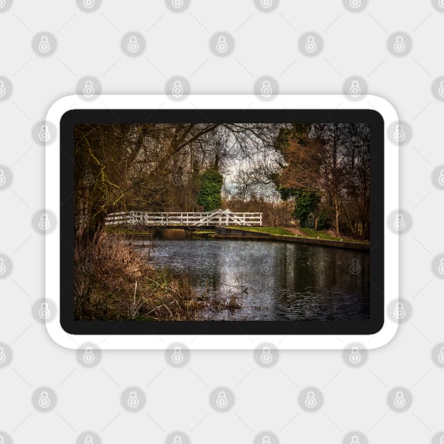 Sulhamstead Swing Bridge On The K&A Magnet by IanWL