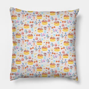 Midsummer Tableer Scale Pillow