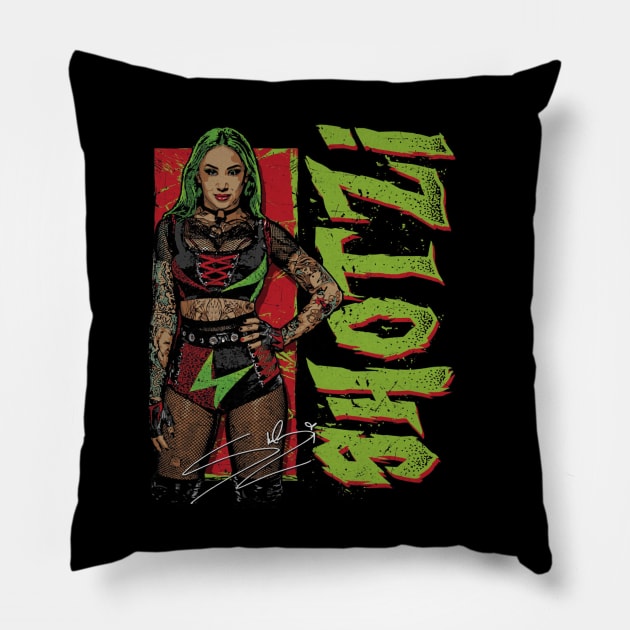 Shotzi Blackheart Pose Pillow by MunMun_Design