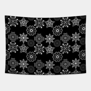 Black and White Flower Pattern Tapestry