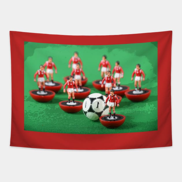 Man Utd'85 retro subbuteo football team Tapestry by vancey73