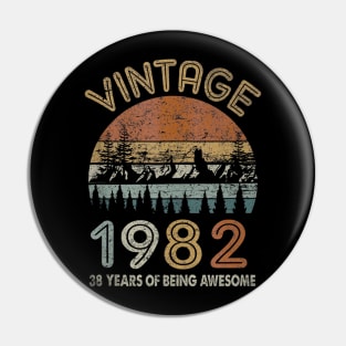 38 Years Old Retro Vintage 1982 38th Birthday Gifts Pin