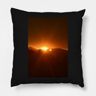 Sun setting Pillow