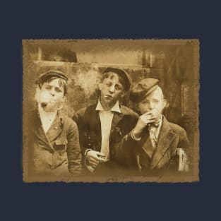 Smoking Newsies 1910 - Boys smoking St. Louis, Missouri T-Shirt