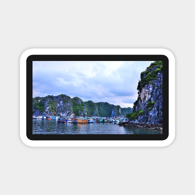 Vietnam - Cat Ba, Lan Ha Bay Magnet by franck380