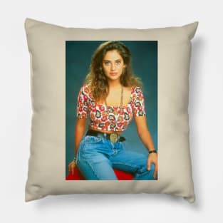 natalie imbruglia Pillow