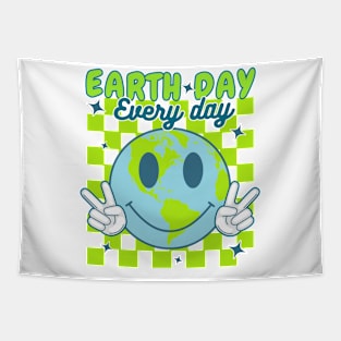 Earth Day Everyday Smile Face Happy Planet Anniversary C T-Shirt Tapestry