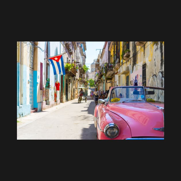 Colourful Havana street by opticpixil