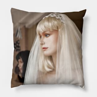 Mannequin 47 Pillow