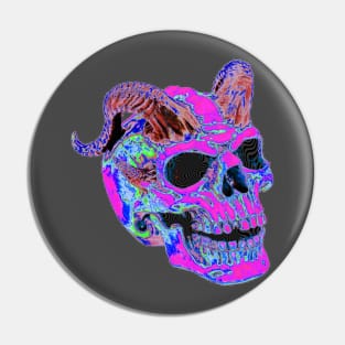 Skull T shirt Design Pin