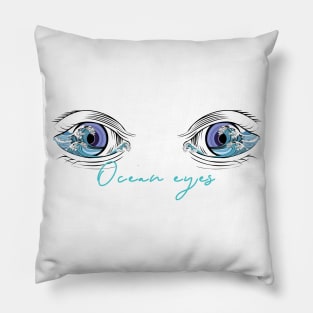 Ocean eyes Pillow