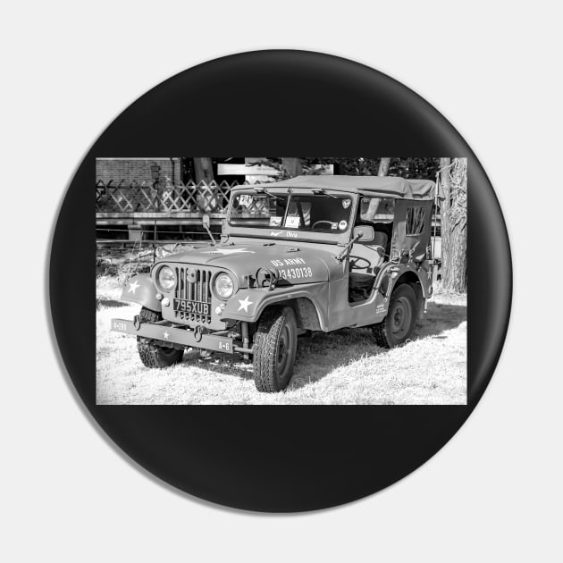 World War 2 military jeep on display Pin by yackers1